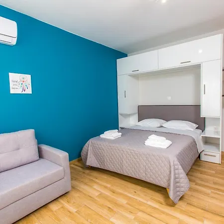 Raise Acropolis Project Apartment